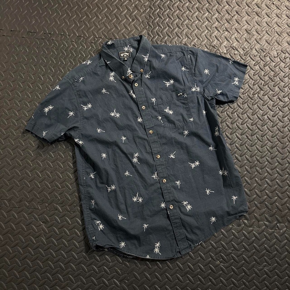 Billabong button up dress shirt with palm tree design